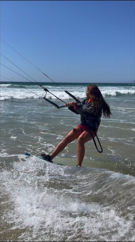 Ana Silv Kitesurf Portugal kitegirls riding